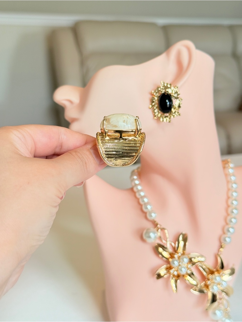 Gold-Tone Carved Cream Cameo Statement Ring - Picture 7 of 11